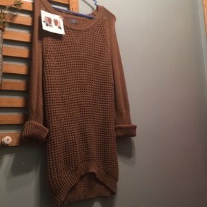 Market and spruce, knit sweater tunic.